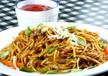 Easy Broccoli and Baby Corn Noodles Recipe