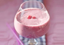 Strawberry-Peach Shake Recipe