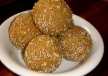 Tasty Peanut Ladoo Recipe