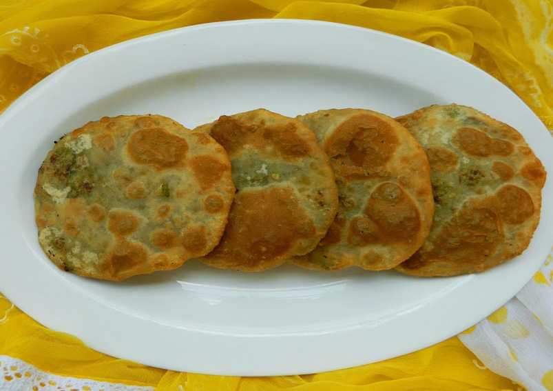 Tasty Cauliflower Stuffed Puri Recipe