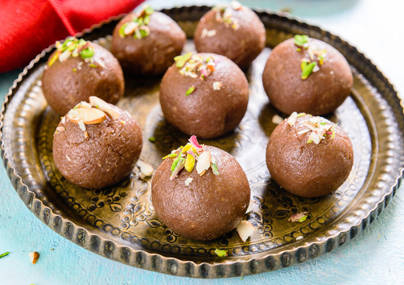 Chocolaty Chocolate Coconut Ladoo Recipe 