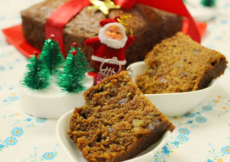 Eggless Plum Cake Recipe