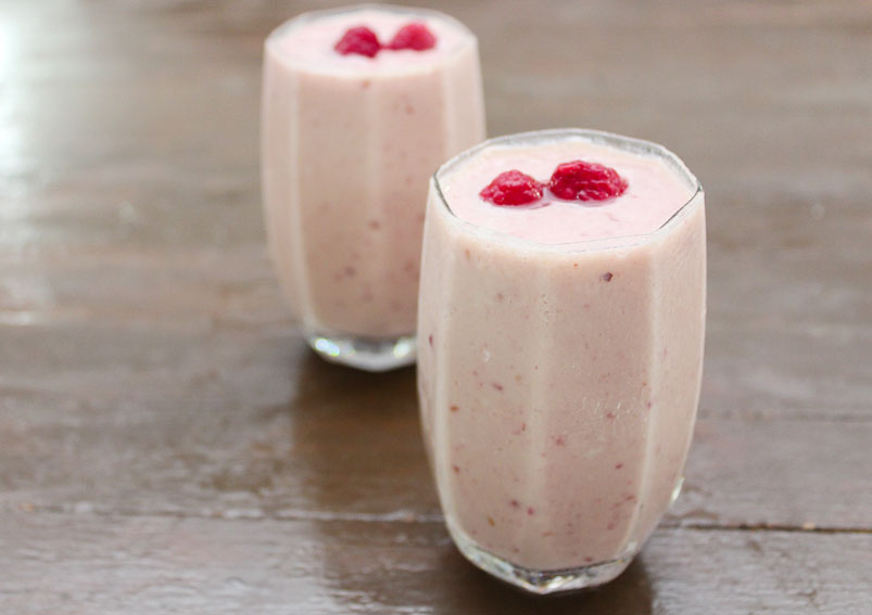 Mixed Berries and Banana Smoothie Recipe