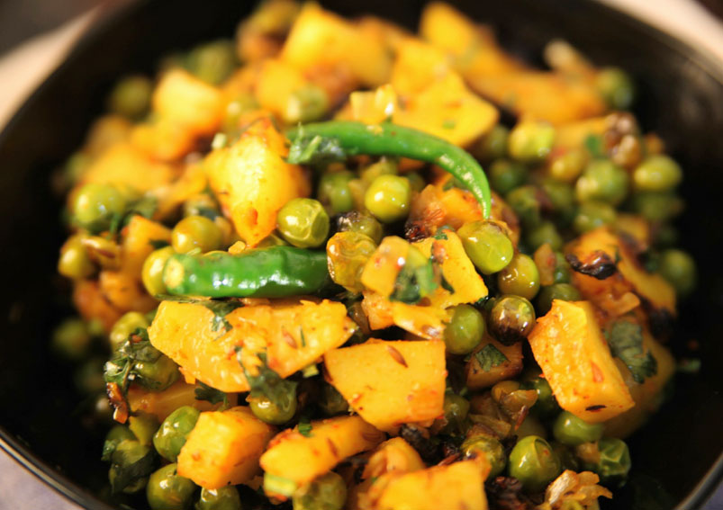 Quick and Easy Aloo Matar Recipe 