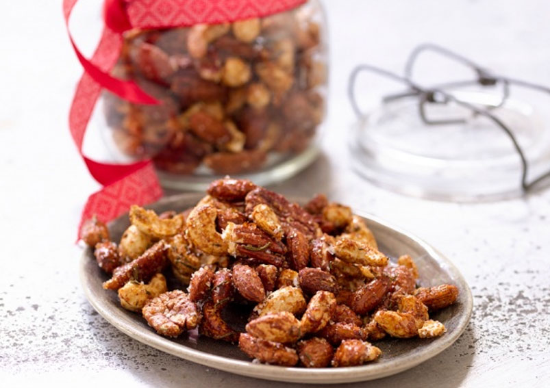 Spicy sweet nuts Recipe