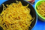 Tasty and Crispy Besan Sev Recipe| Yummyfoodrecipes.in