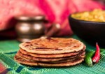 Gujarati Style Bhakri Recipe