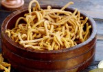 Gujarati Style Teekha(Spicy) Gathiya Recipe | Yummyfoodrecipes.in