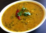 Lahsuni Palak Dal (Spinach and Lentil Curry with Garlic) Recipe